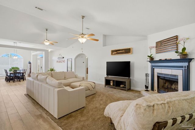 11688 Aruba Dr, Pensacola, FL 32506