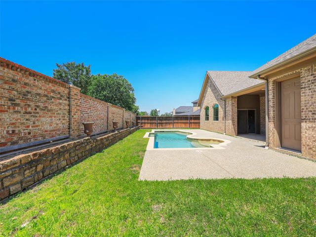 1196 Foster Street, Lantana, TX 76226