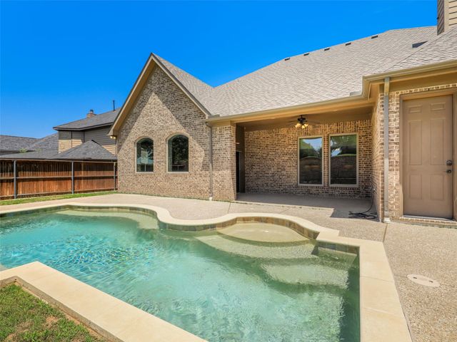 1196 Foster Street, Lantana, TX 76226
