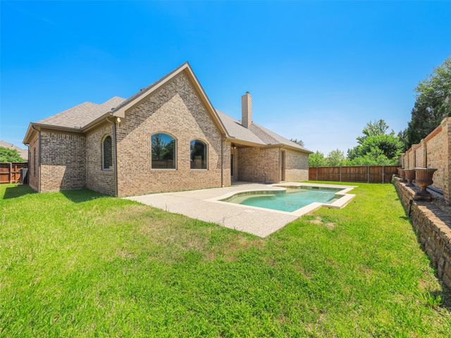 1196 Foster Street, Lantana, TX 76226