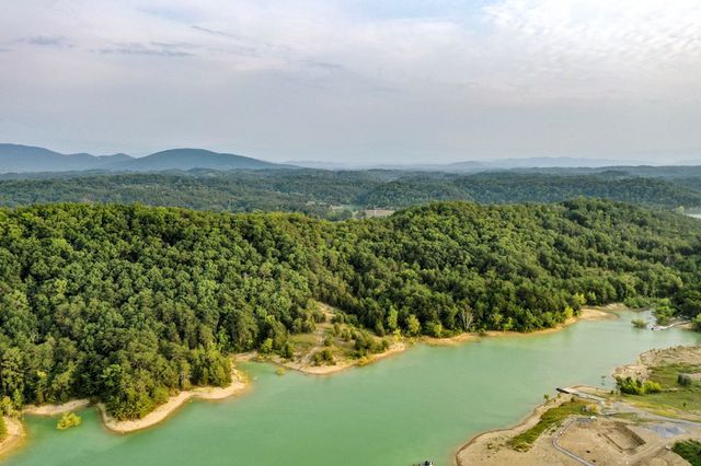 Parrotts Chapel, Sevierville, TN 37876