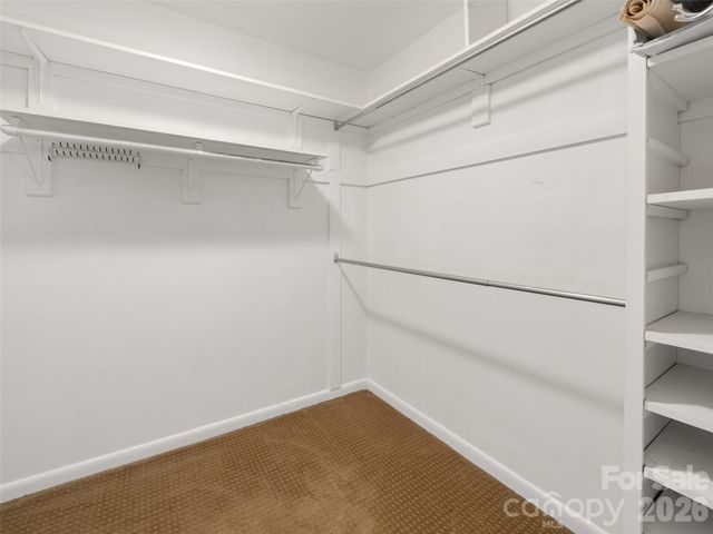 138 Woodhaven Drive, Hendersonville, NC 28739