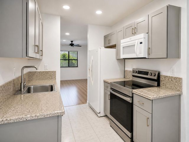 1363 NW 94th Way 1363, Coral Springs, FL 33071