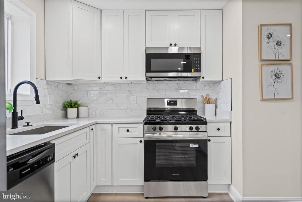 Image 17 of property listing at 503 GLANDEL CT, Joppa, MD 21085