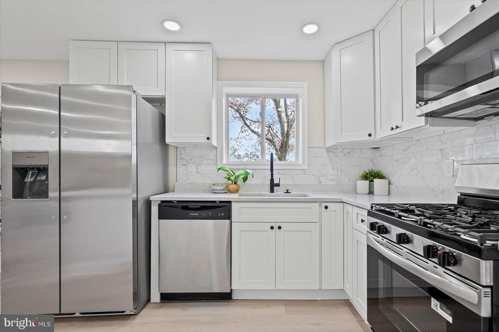 Image 21 of property listing at 503 GLANDEL CT, Joppa, MD 21085