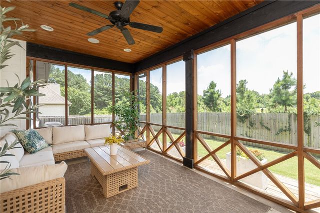 3445 E Galaxy Circle, Fayetteville, AR 72701