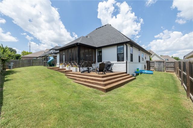 3445 E Galaxy Circle, Fayetteville, AR 72701
