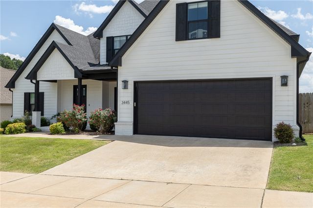 3445 E Galaxy Circle, Fayetteville, AR 72701