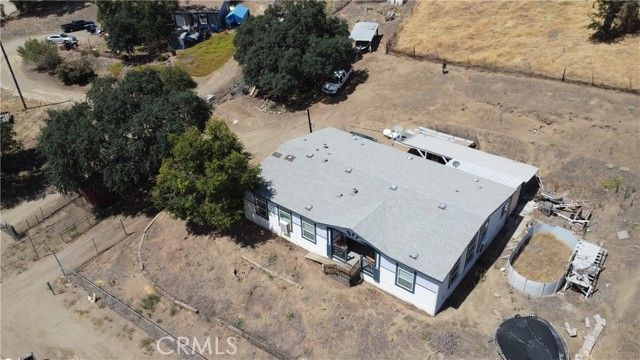 37180 Mistletoe Road, Squaw Valley, CA 93675