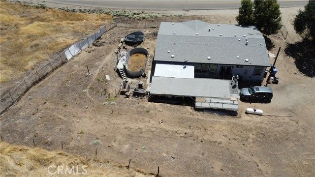 37180 Mistletoe Road, Squaw Valley, CA 93675