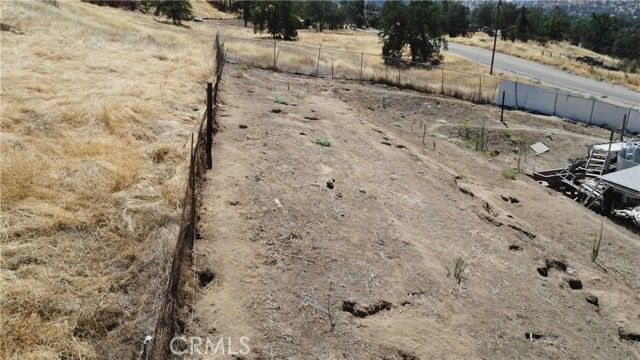 37180 Mistletoe Road, Squaw Valley, CA 93675