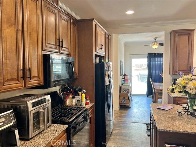 37180 Mistletoe Road, Squaw Valley, CA 93675