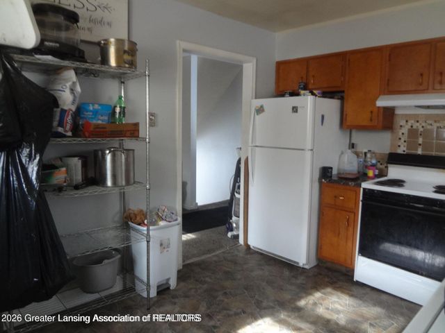 226-230 N Grace Street, Lansing, MI 48917