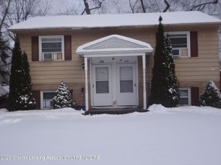 226-230 N Grace Street, Lansing, MI 48917
