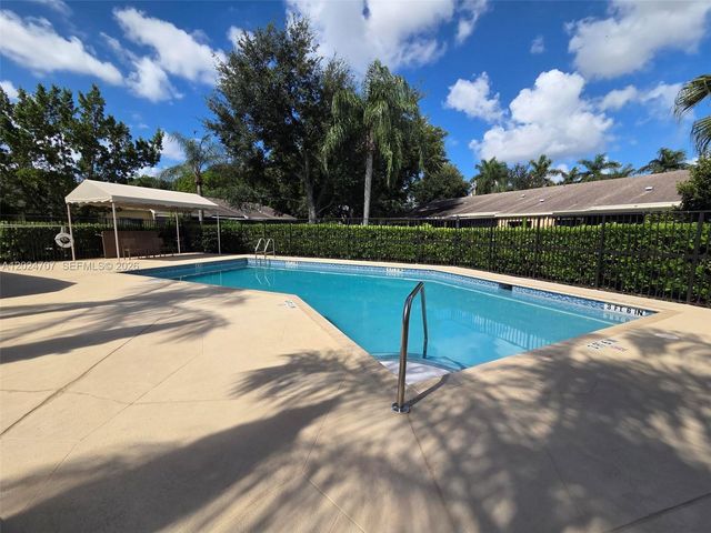 3686 NW 83rd Ln 3686, Sunrise, FL 33351