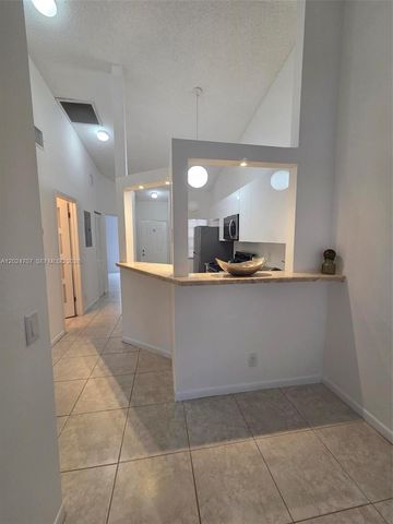 3686 NW 83rd Ln 3686, Sunrise, FL 33351