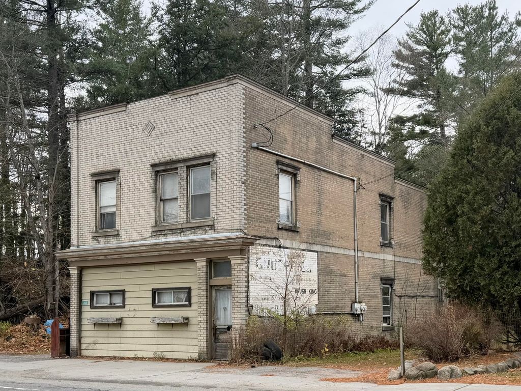 303 Broadway, Saranac Lake, NY 12983