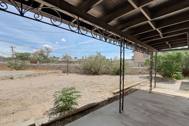 2004 Howze Street, El Paso, TX 79903