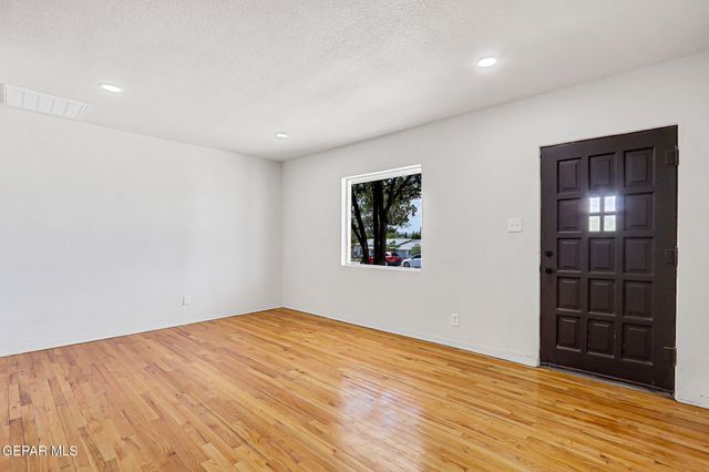 2004 Howze Street, El Paso, TX 79903