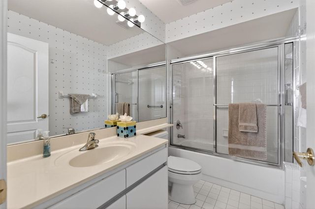 402 Eagleton Cove Way, Palm Beach Gardens, FL 33418