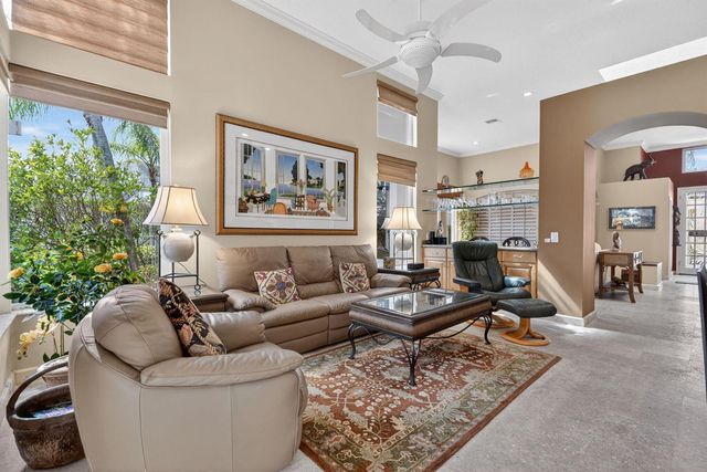 402 Eagleton Cove Way, Palm Beach Gardens, FL 33418