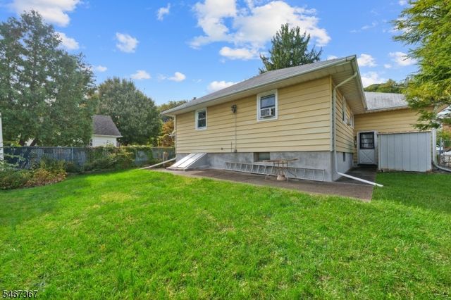 301 Valley Rd, Clifton City, NJ 07013