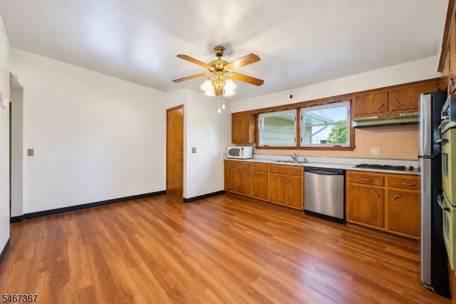 301 Valley Rd, Clifton City, NJ 07013