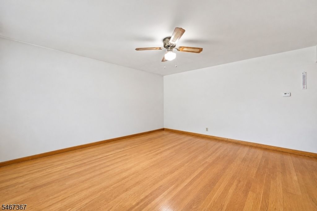 301 Valley Rd, Clifton City, NJ 07013 — photo 3