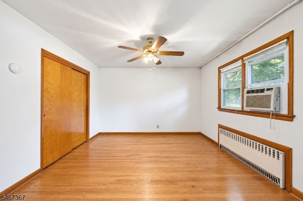 301 Valley Rd, Clifton City, NJ 07013 — photo 5