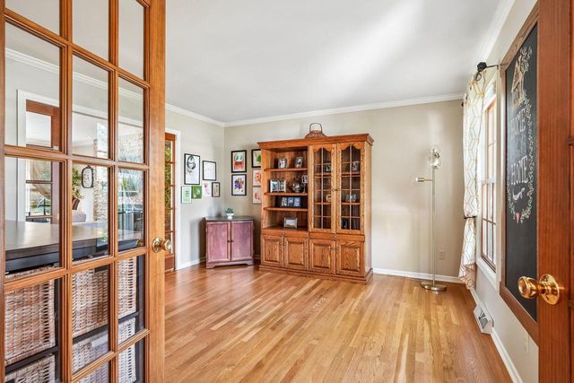 W69N346 Evergreen BOULEVARD, Cedarburg, WI 53012