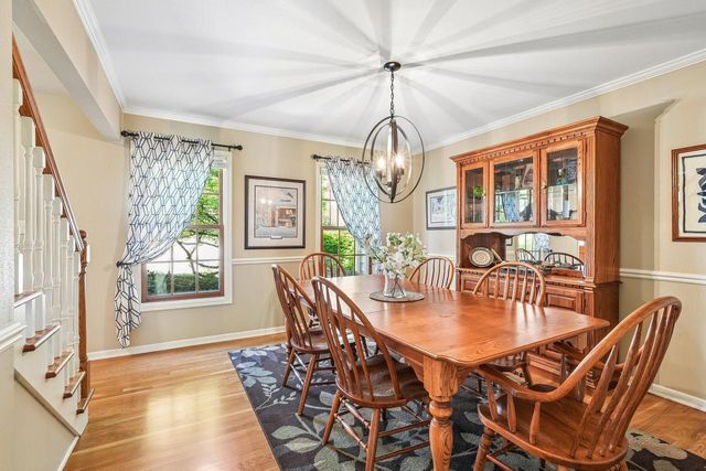 W69N346 Evergreen BOULEVARD, Cedarburg, WI 53012
