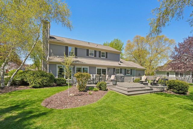 W69N346 Evergreen BOULEVARD, Cedarburg, WI 53012