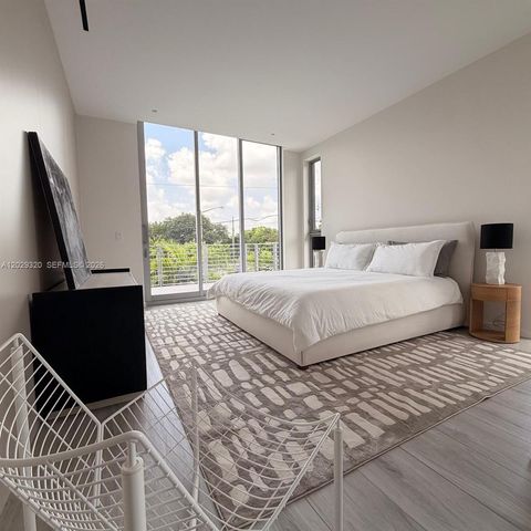 2100 S Miami Avenue, Miami, FL 33129