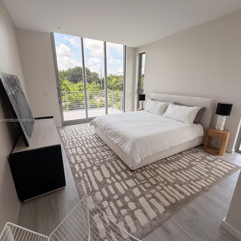 2100 S Miami Avenue, Miami, FL 33129