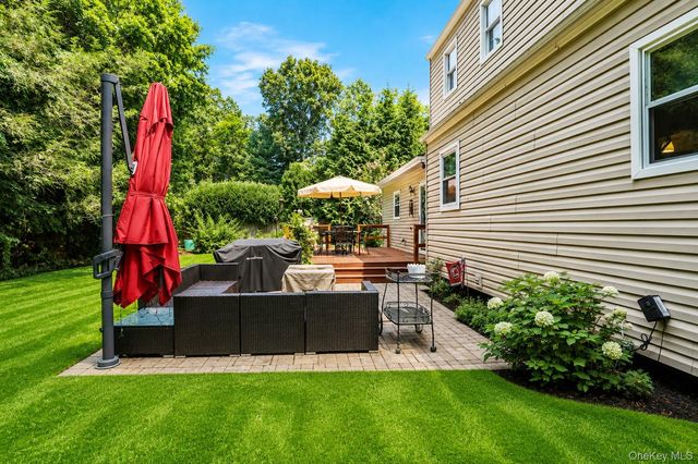 2 Salem Drive, Stony Brook, NY 11790