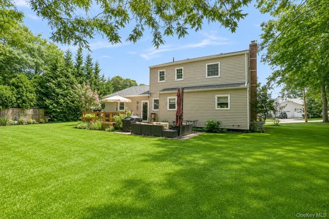 2 Salem Drive, Stony Brook, NY 11790