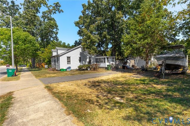 919 German School Rd, Richmond, VA 23225