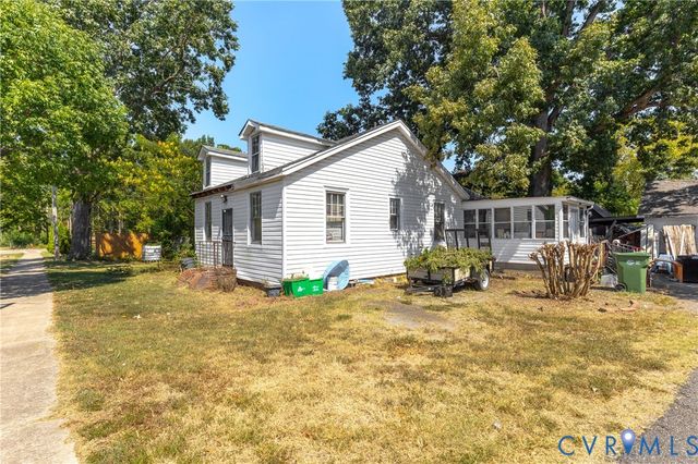919 German School Rd, Richmond, VA 23225