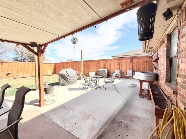 2214 95th Street, Lubbock, TX 79423