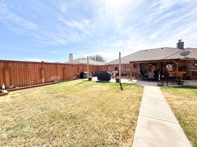 2214 95th Street, Lubbock, TX 79423