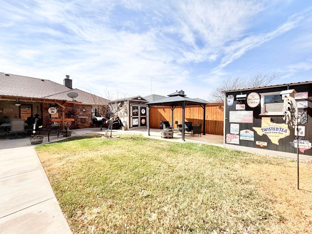 2214 95th Street, Lubbock, TX 79423