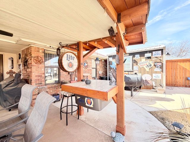 2214 95th Street, Lubbock, TX 79423