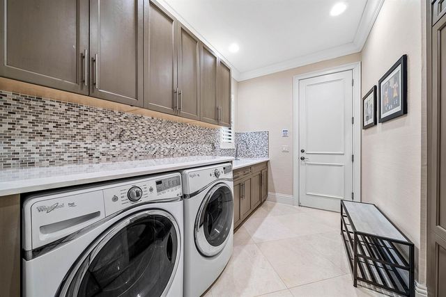 16882 Crown Bridge Drive, Delray Beach, FL 33446