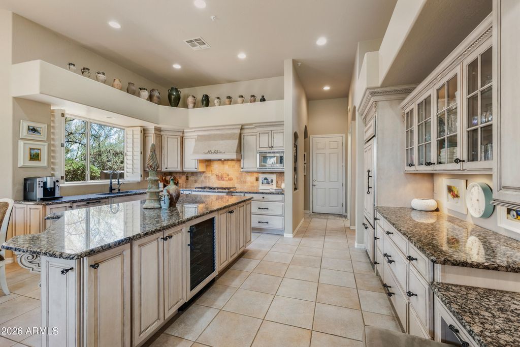 Image 14 of property listing at 34151 N 92ND Place, Scottsdale, AZ 85262