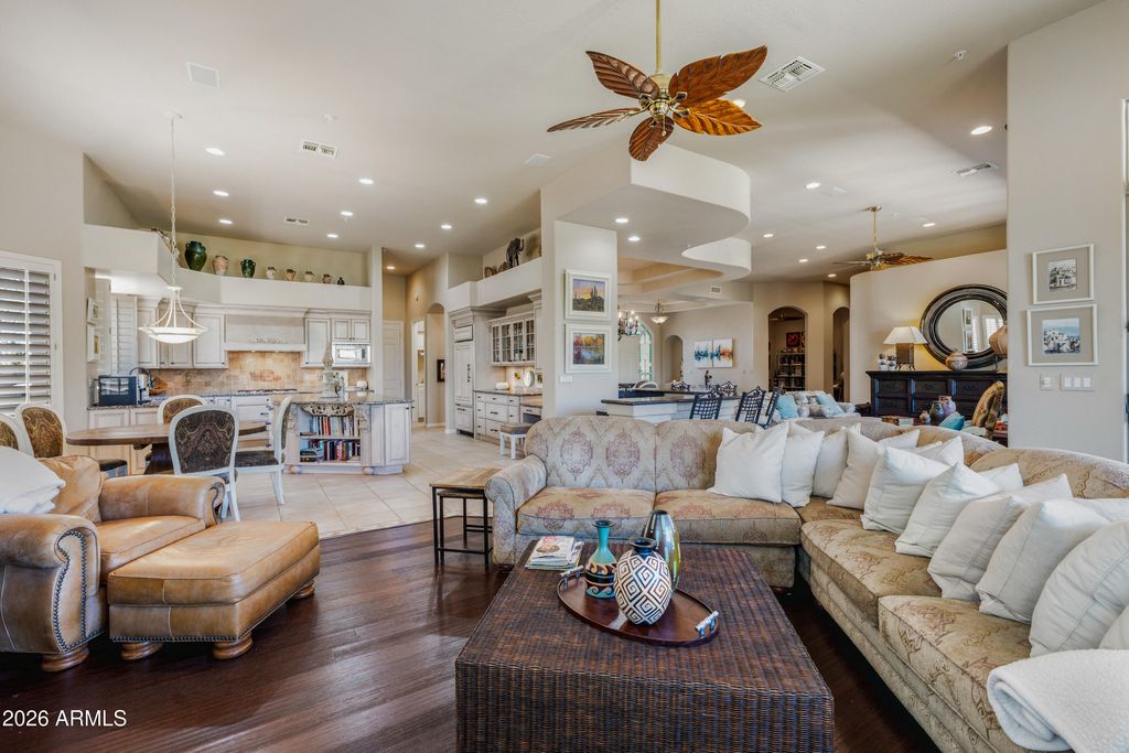 Image 19 of property listing at 34151 N 92ND Place, Scottsdale, AZ 85262