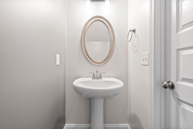 820 Crestone Lane, Clarksville, TN 37042