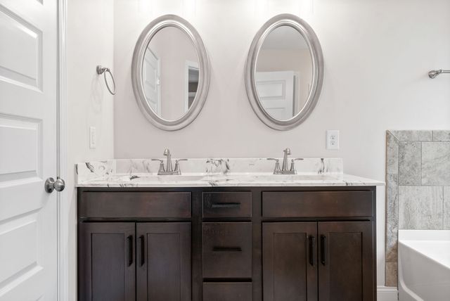 820 Crestone Lane, Clarksville, TN 37042