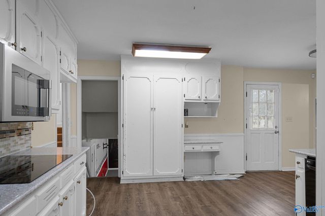 2102 Chadburn Drive SW, Huntsville, AL 35803