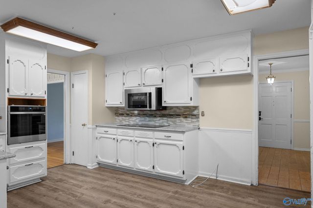 2102 Chadburn Drive SW, Huntsville, AL 35803