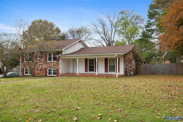 2102 Chadburn Drive SW, Huntsville, AL 35803